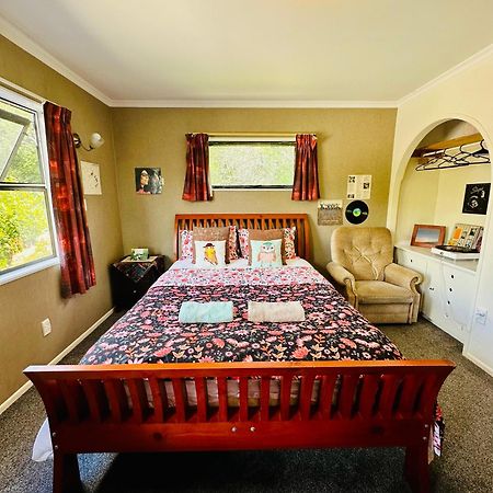 Dora'S Comfortable Homestay In Гамильтон Экстерьер фото